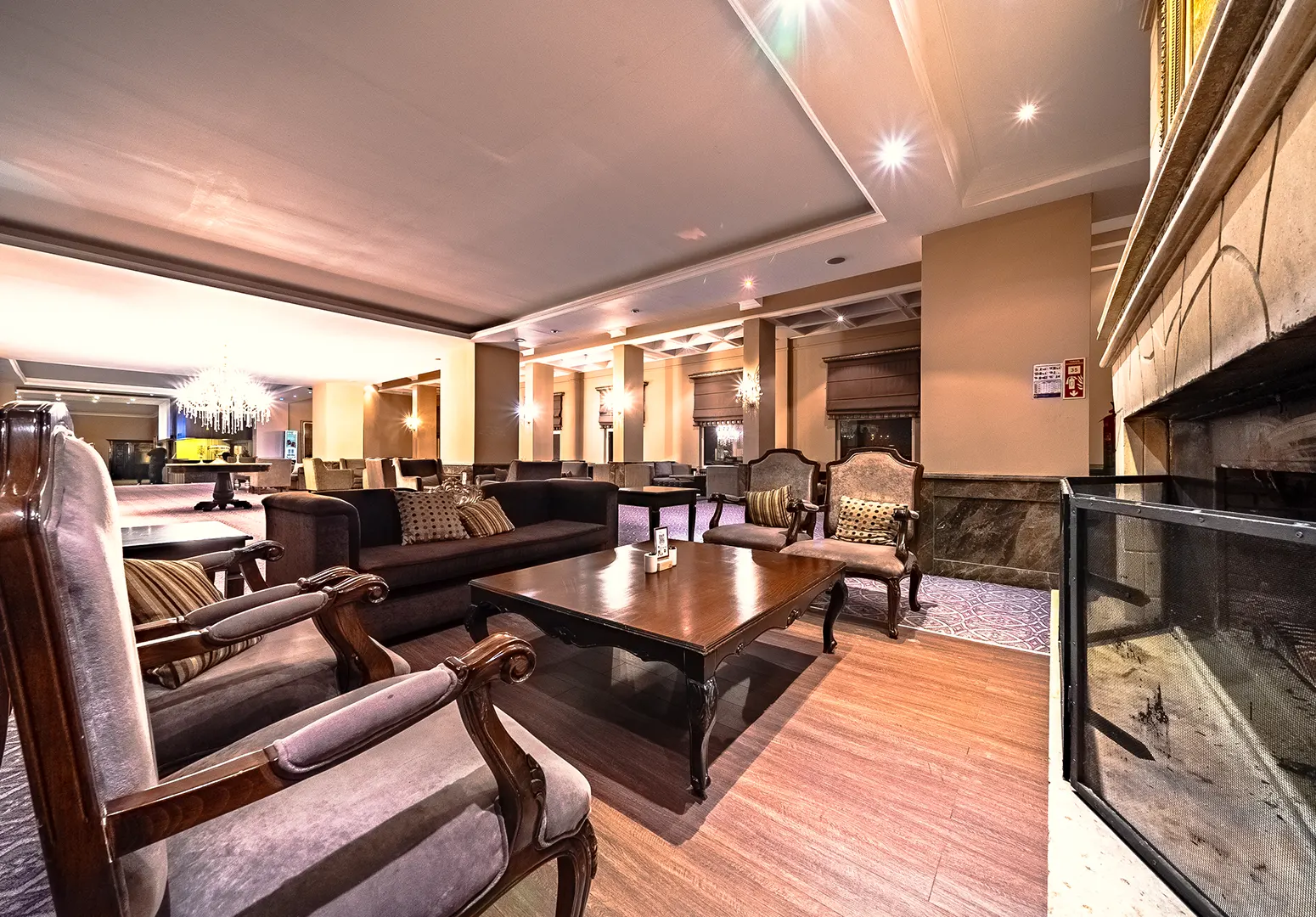 Grand Yazıcı Uludağ Galeri